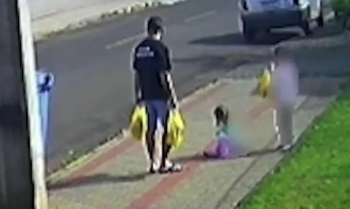 Pai flagrado chutando filha de 3 anos é indiciado por tortura e lesão corporal no Paraná